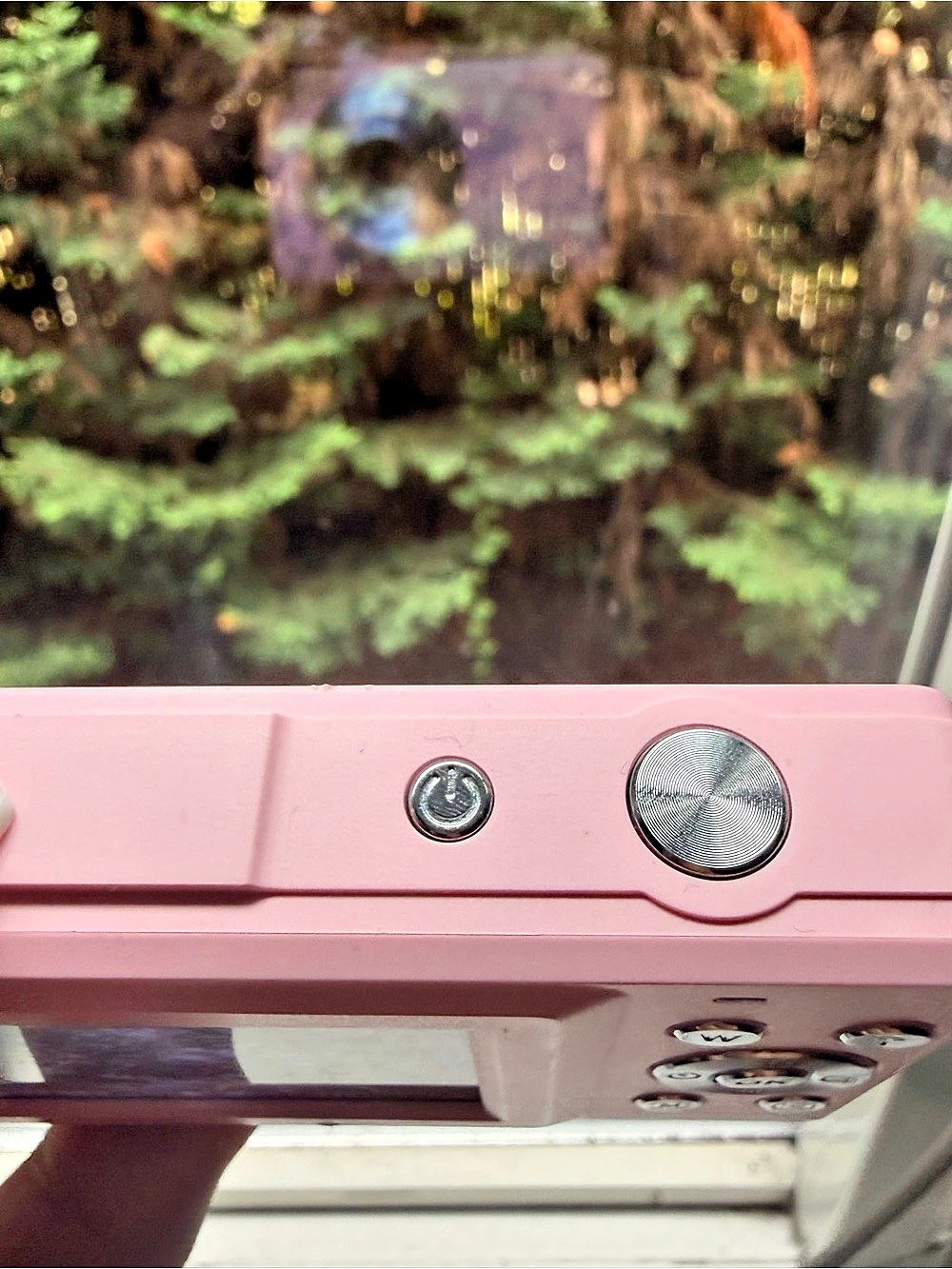 Pink 4.0 MP Digital Camera - Picture 5 of 5